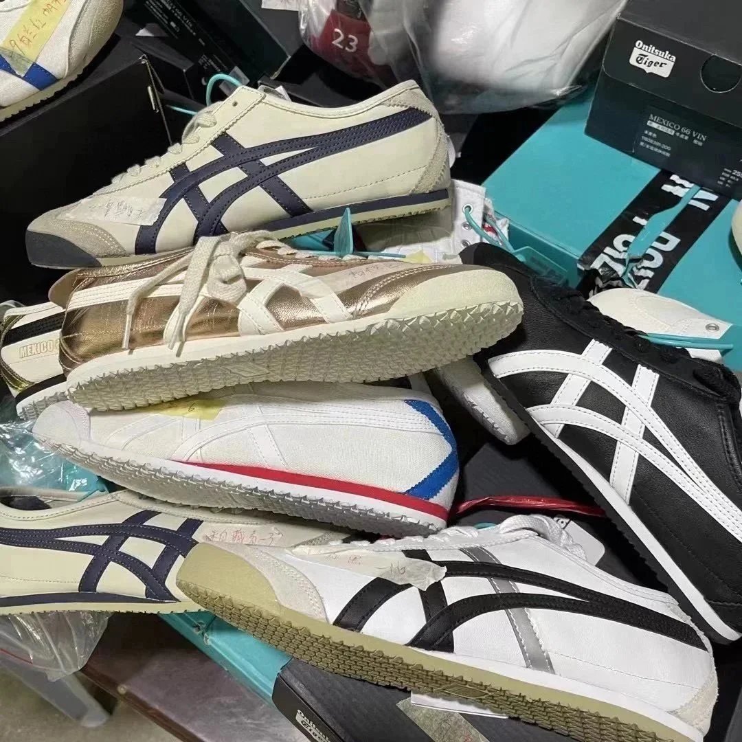 O*nitsuka T*iger shoes